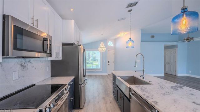 20978 Country Barn DR, Estero, FL 33928