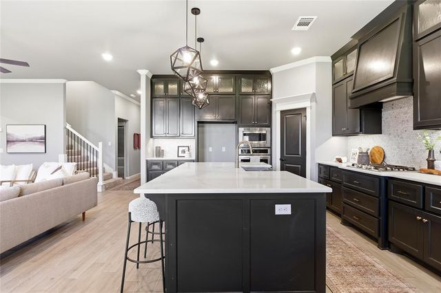 10101 NW 139th Circle, Yukon, OK 73099