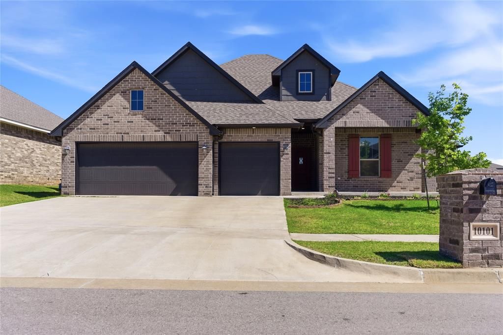 10101 NW 139th Circle, Yukon, OK 73099