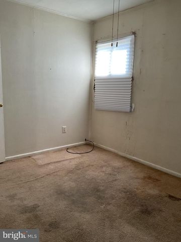 2520 NEWGLEN AVE, District Heights, MD 20747