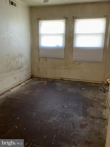 2520 NEWGLEN AVE, District Heights, MD 20747