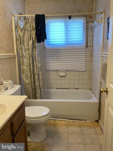 2520 NEWGLEN AVE, District Heights, MD 20747
