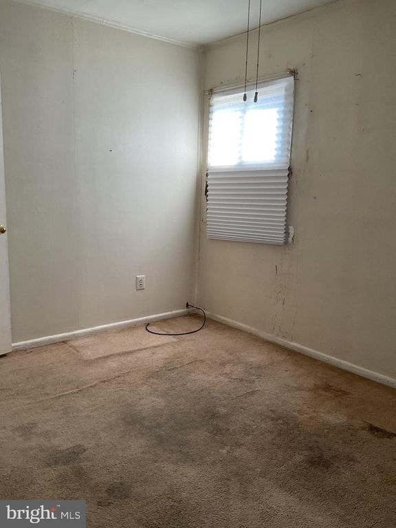 Image 13 of property listing at 2520 NEWGLEN AVE, District Heights, MD 20747