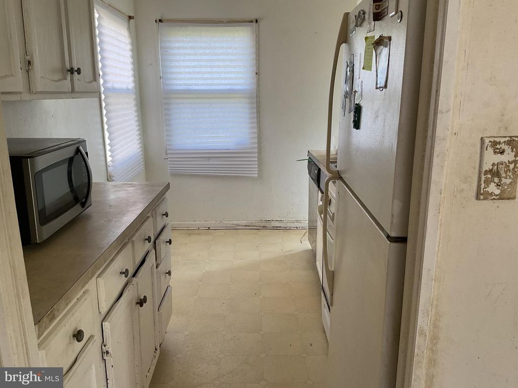 Image 2 of property listing at 2520 NEWGLEN AVE, District Heights, MD 20747