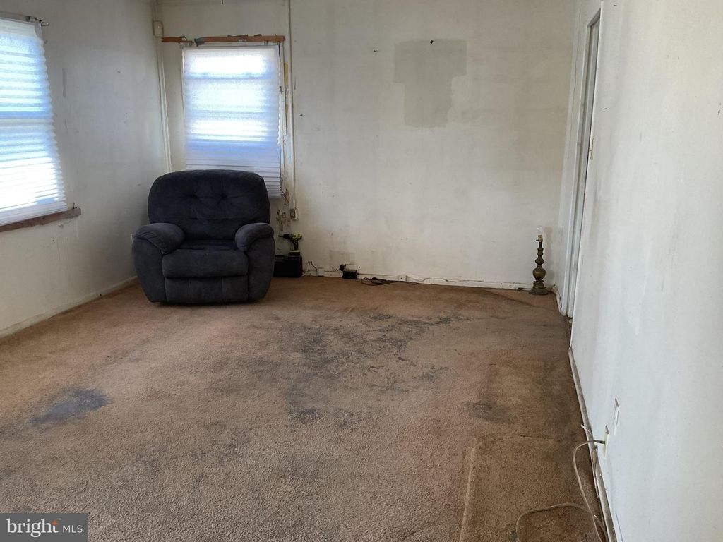 Image 4 of property listing at 2520 NEWGLEN AVE, District Heights, MD 20747