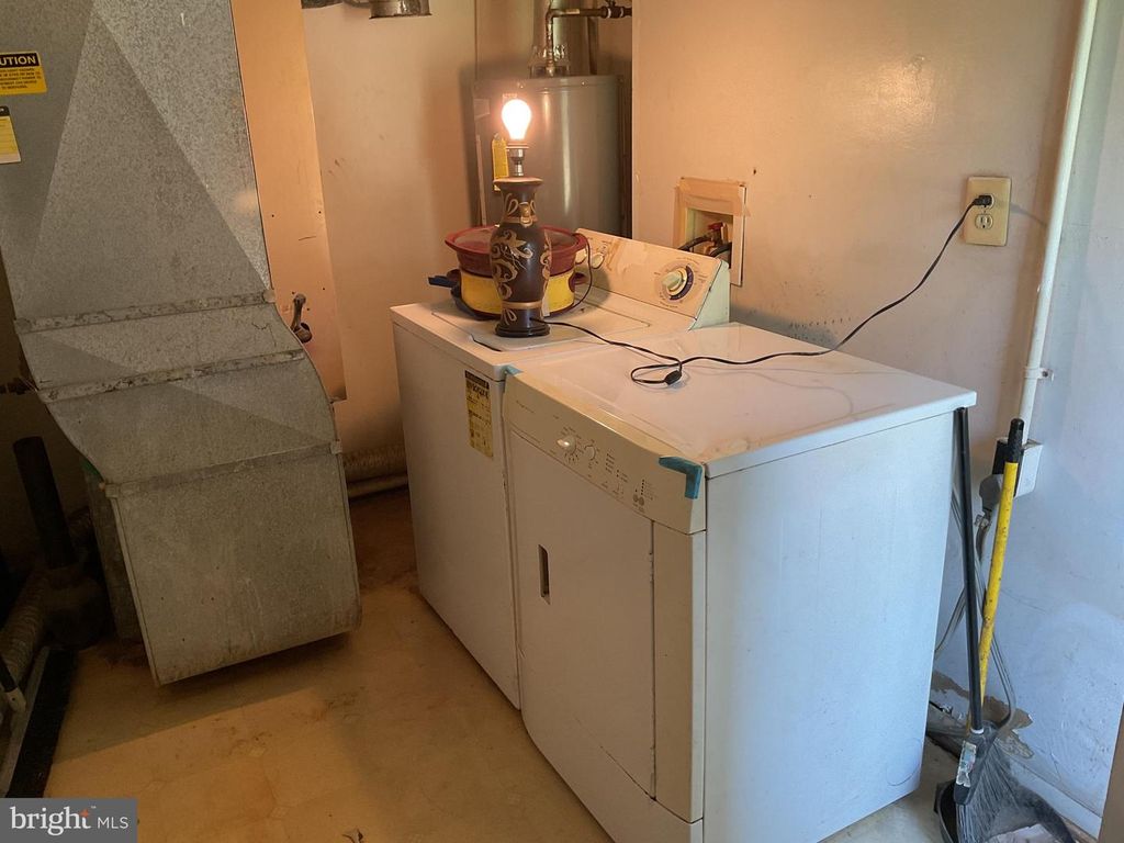 Image 5 of property listing at 2520 NEWGLEN AVE, District Heights, MD 20747