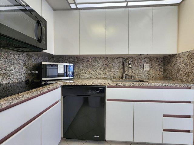 3505 S Ocean Dr 705, Hollywood, FL 33019