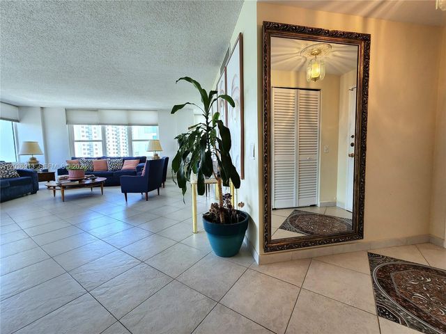 3505 S Ocean Dr 705, Hollywood, FL 33019