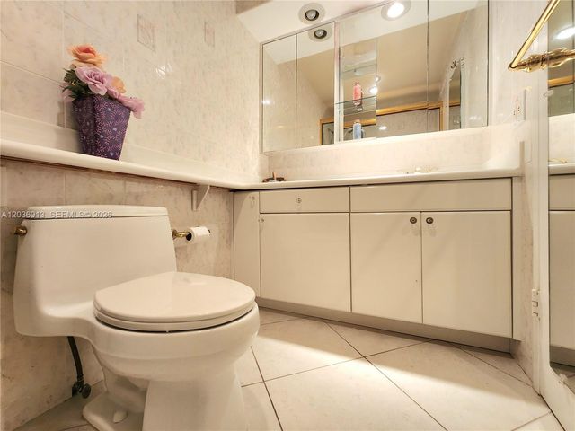 3505 S Ocean Dr 705, Hollywood, FL 33019