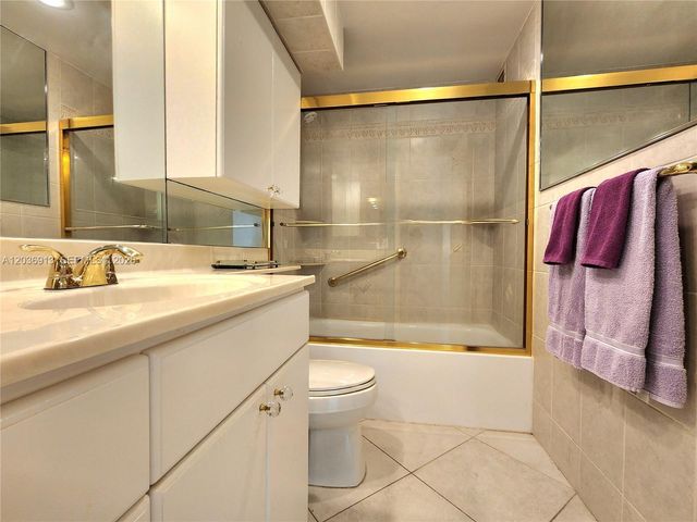 3505 S Ocean Dr 705, Hollywood, FL 33019