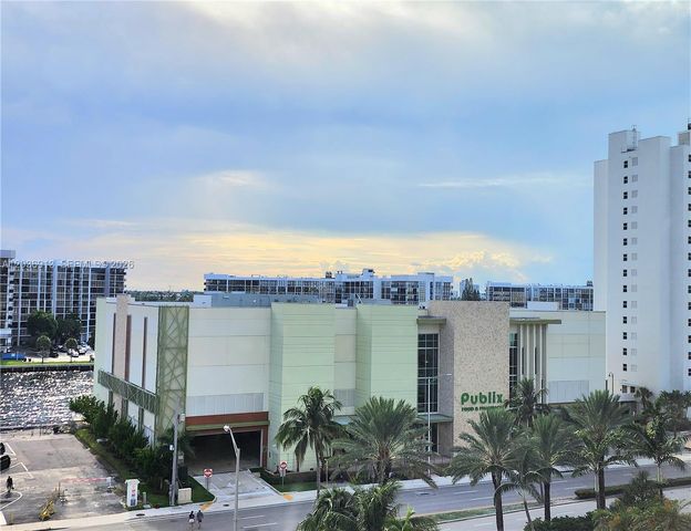 3505 S Ocean Dr 705, Hollywood, FL 33019