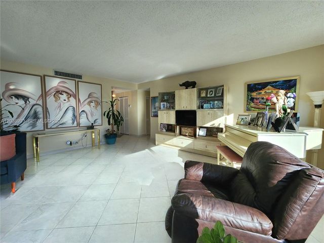3505 S Ocean Dr 705, Hollywood, FL 33019