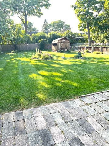 4038 Forest Avenue, Downers Grove, IL 60515