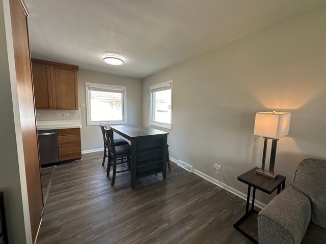 4038 Forest Avenue, Downers Grove, IL 60515