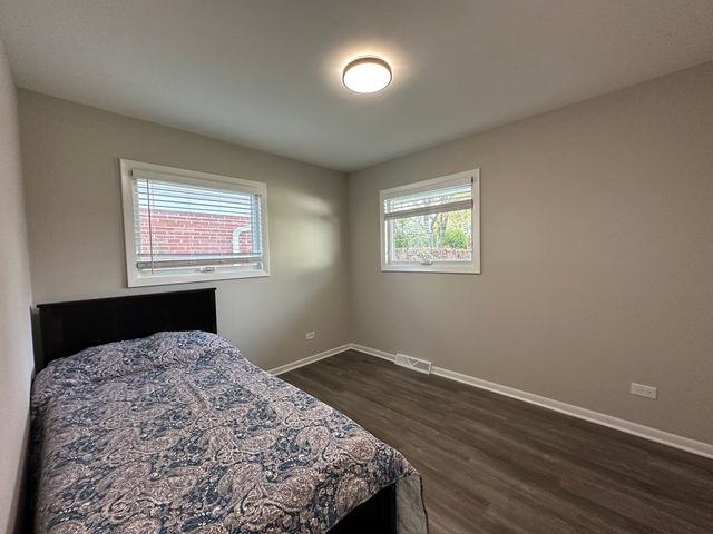 4038 Forest Avenue, Downers Grove, IL 60515