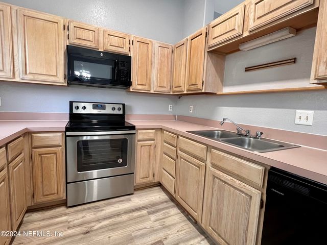10150 BELLE RIVE Boulevard 904, Jacksonville, FL 32256