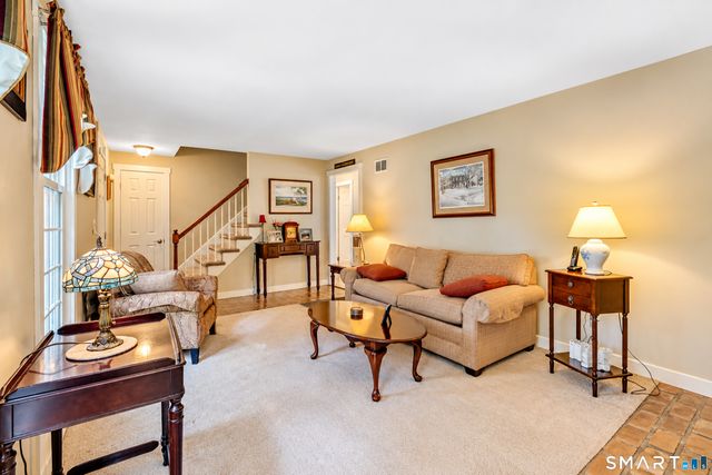 21 Perkins Drive, Wallingford, CT 06492
