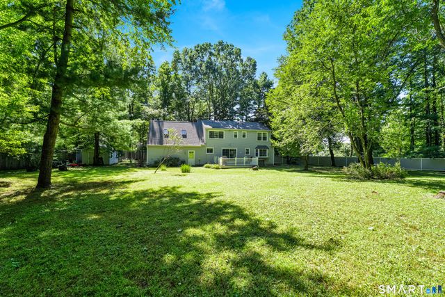 21 Perkins Drive, Wallingford, CT 06492