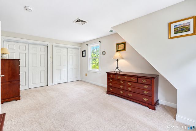 21 Perkins Drive, Wallingford, CT 06492