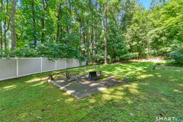 21 Perkins Drive, Wallingford, CT 06492