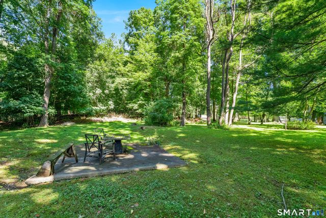 21 Perkins Drive, Wallingford, CT 06492