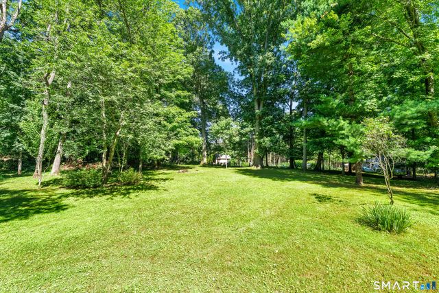 21 Perkins Drive, Wallingford, CT 06492