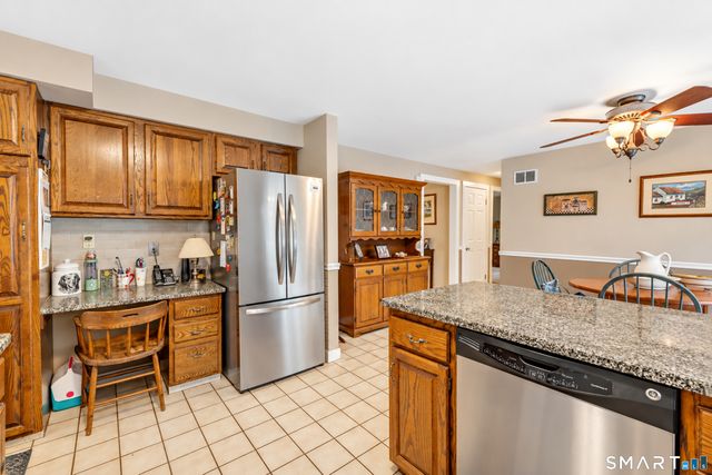 21 Perkins Drive, Wallingford, CT 06492