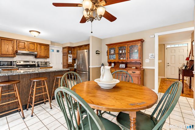 21 Perkins Drive, Wallingford, CT 06492