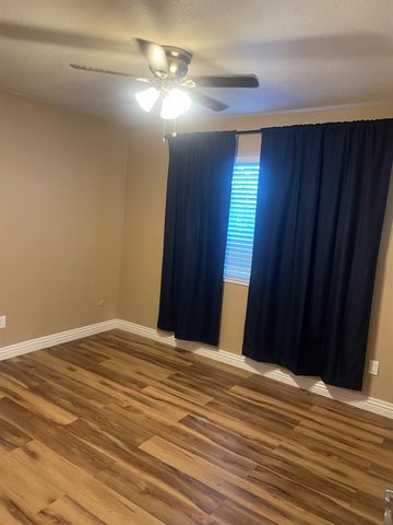 8712 Elk Way, Elk Grove, CA 95624