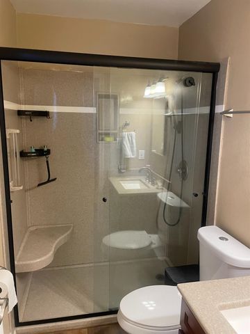 8712 Elk Way, Elk Grove, CA 95624
