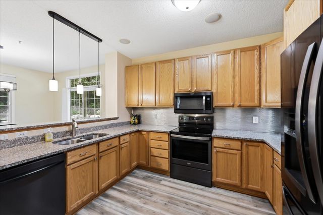 14355 Raymond Lane, Eden Prairie, MN 55347