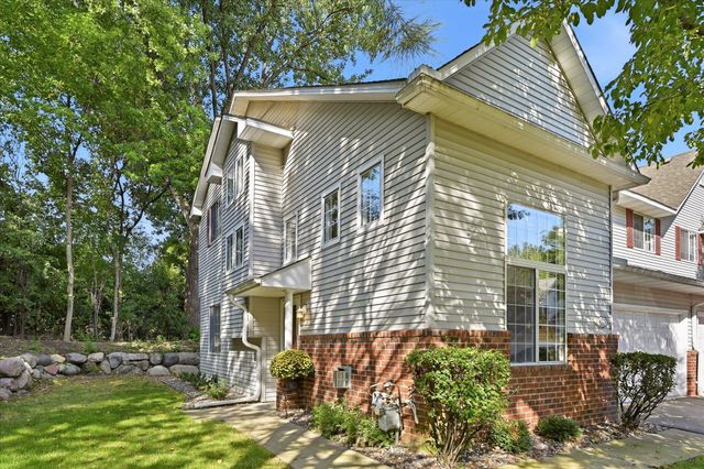 14355 Raymond Lane, Eden Prairie, MN 55347