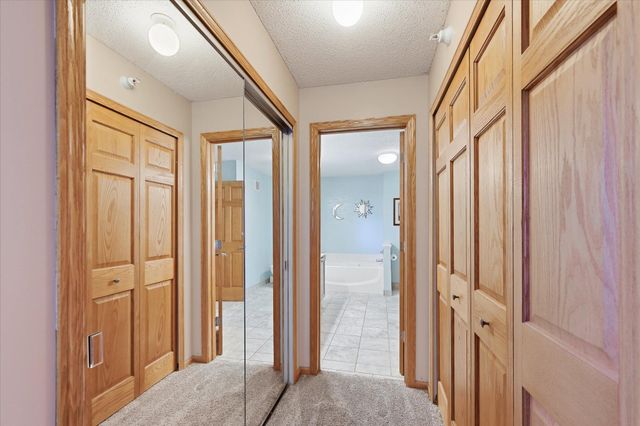 14355 Raymond Lane, Eden Prairie, MN 55347