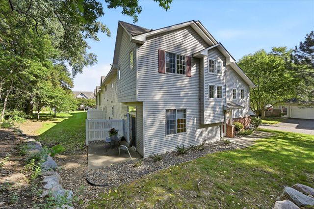 14355 Raymond Lane, Eden Prairie, MN 55347