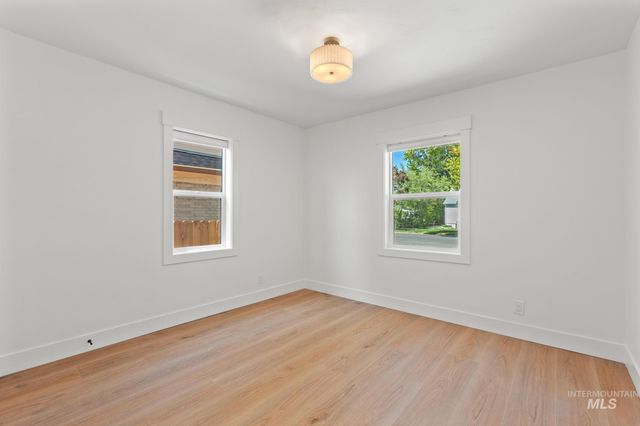 521 E Idaho Ave, Meridian, ID 83642