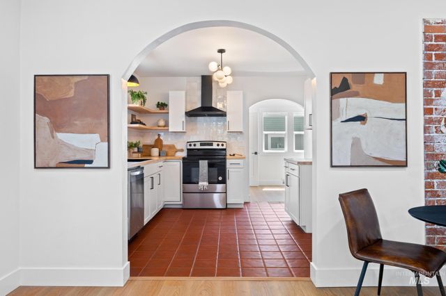 521 E Idaho Ave, Meridian, ID 83642