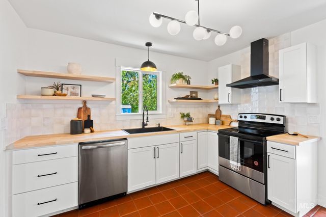 521 E Idaho Ave, Meridian, ID 83642