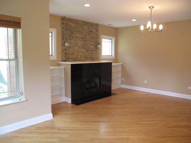 911 Maple Avenue 2N, Evanston, IL 60202