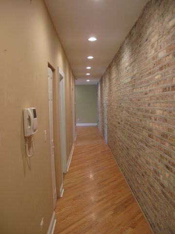 911 Maple Avenue 2N, Evanston, IL 60202