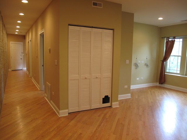 911 Maple Avenue 2N, Evanston, IL 60202