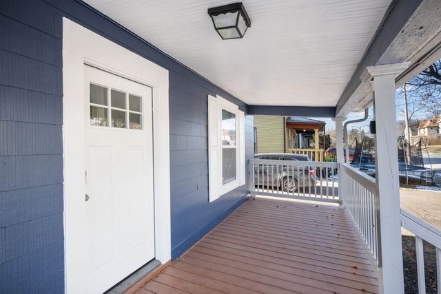 1009 Arlington Court, Davenport, IA 52803