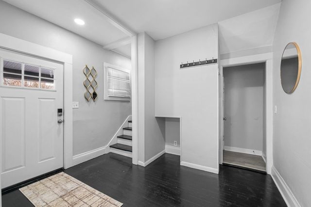 1009 Arlington Court, Davenport, IA 52803