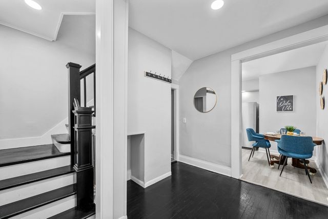 1009 Arlington Court, Davenport, IA 52803