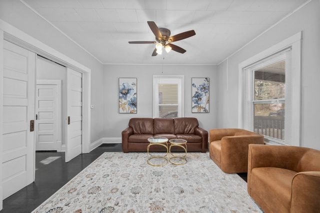 1009 Arlington Court, Davenport, IA 52803
