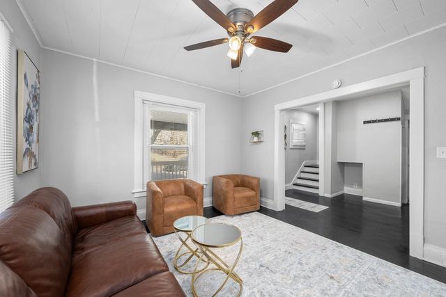 1009 Arlington Court, Davenport, IA 52803