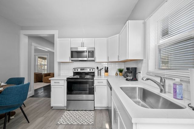 1009 Arlington Court, Davenport, IA 52803