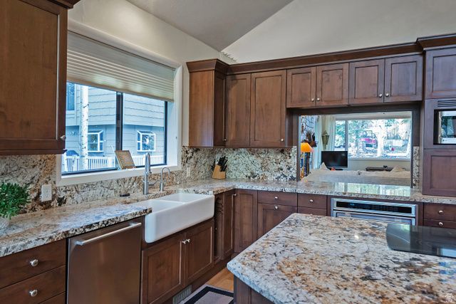 10 CLAIM JUMPER CT, Park City, UT 84060