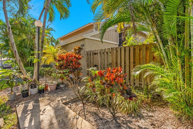 13292 NW 7th Ct 13292, Plantation, FL 33325