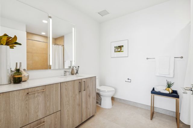 211 N Harbor Drive 3406, Chicago, IL 60601