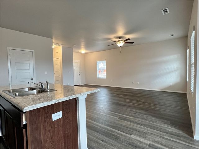 3231 Red Tail Way, Farmington, AR 72730